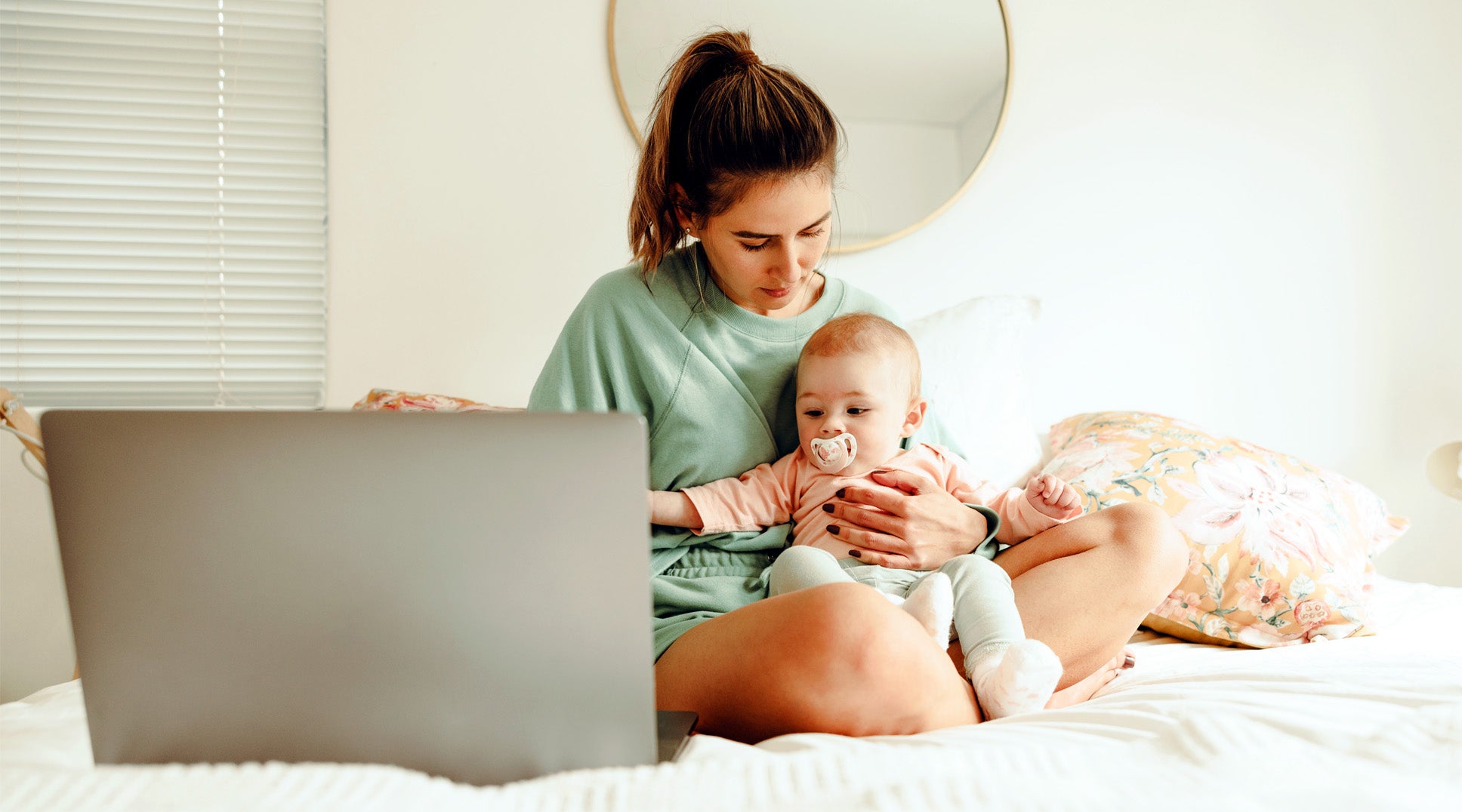 What is a Postpartum Care Plan: Everything You Need to Know
